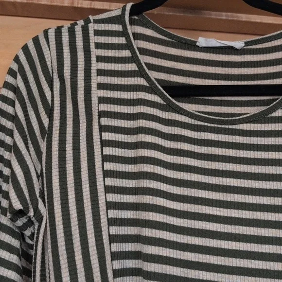 Entro green & tan striped top, peplum - Picture 2 of 4